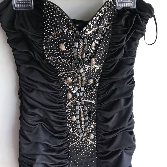 Brand new dress - Picture 2 of 6